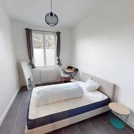 F3 - Rue Casimir Delavigne דירה *